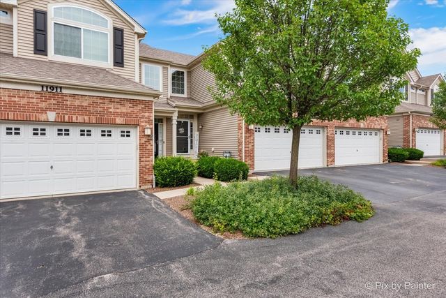 $330,000 | 11913 Brunschon Lane, Unit 11913 | Huntley