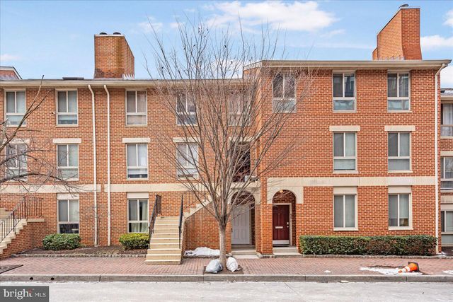 $2,150 | 642 South Charles Street, Unit R 22 | Otterbein