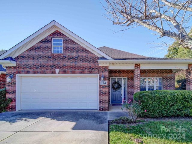 $379,900 | 104 Aberdeen Drive | Troutman