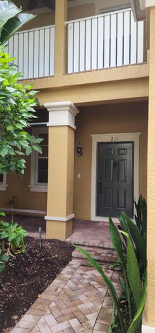 $2,800 | 211 East Bay Cedar Circle | Jupiter