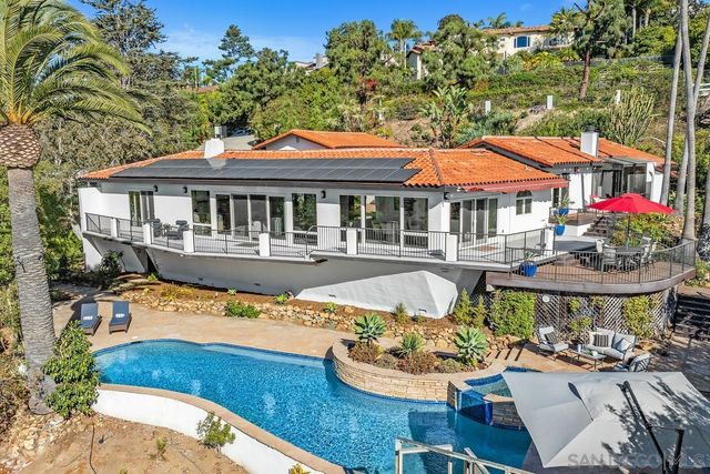 $3,500,000 | 7151 Babilonia Street | Rancho La Costa