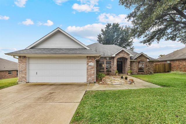 $328,900 | 10537 North Haven Drive | Far Southwest Fort Worth