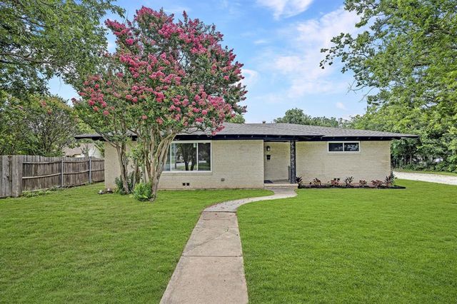 $387,900 | 506 North Miller Street | Decatur