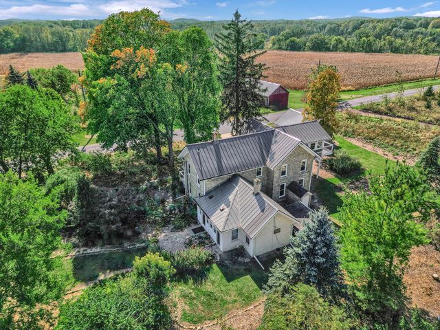 $1,200,000 | W2344 Rome Road | Sullivan Town