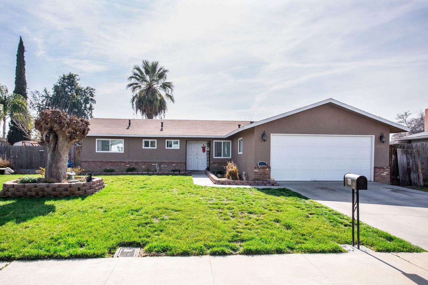 778 West Bloomingdale Avenue, Dinuba, CA 93618 | Compass