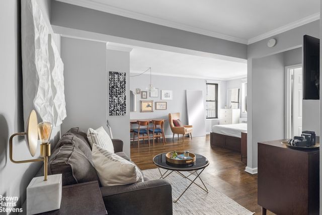 $525,000 | 305 East 72nd Street, Unit 5AN | Lenox Hill