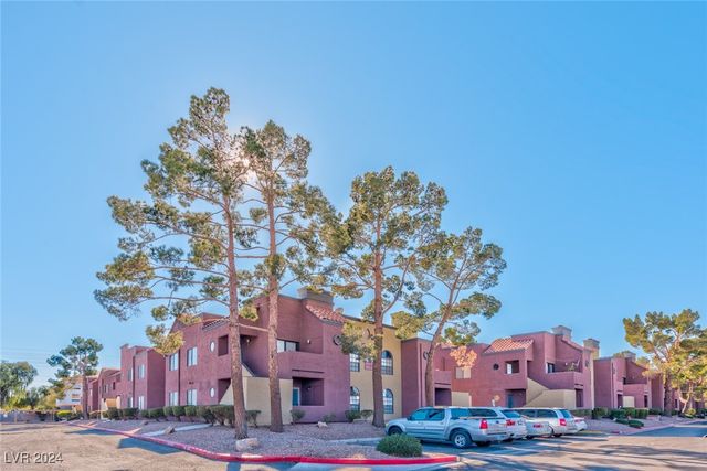 $1,500 | 4050 Pacific Harbors Drive, Unit 115 | Pacific Harbor