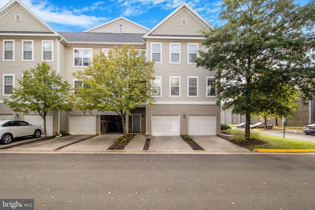 $419,500 | 13373 Connor Drive, Unit 13373T | Stonegate at Faircrest