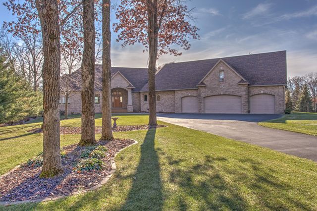 $1,350,000 | 14271 271st Avenue Northwest | Livonia Township - Sherburne County