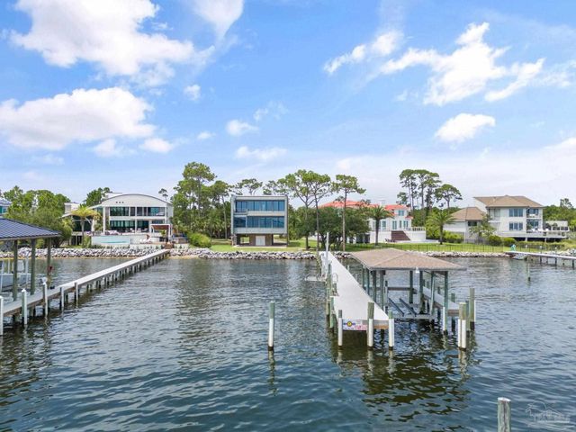 $2,100,000 | 1319 Soundview Trail | Gulf Breeze