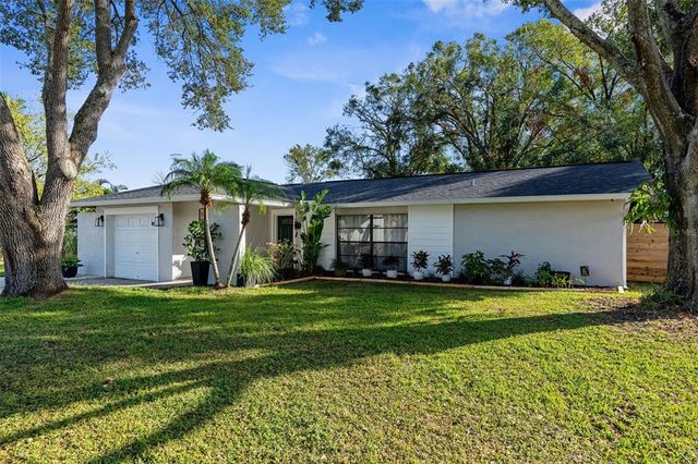 $450,000 | 14115 Eastland Lane | Carrollwood Meadows