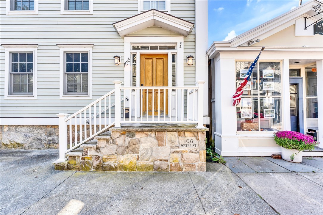 106 Water Street Stonington CT 06378 Compass