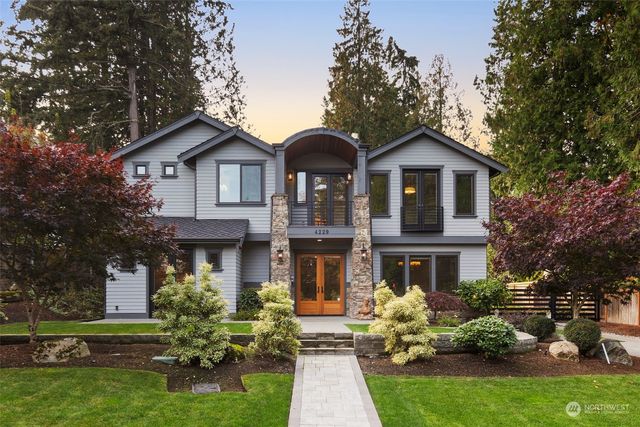 $5,795,000 | 4229 95th Avenue Northeast | Yarrow Point