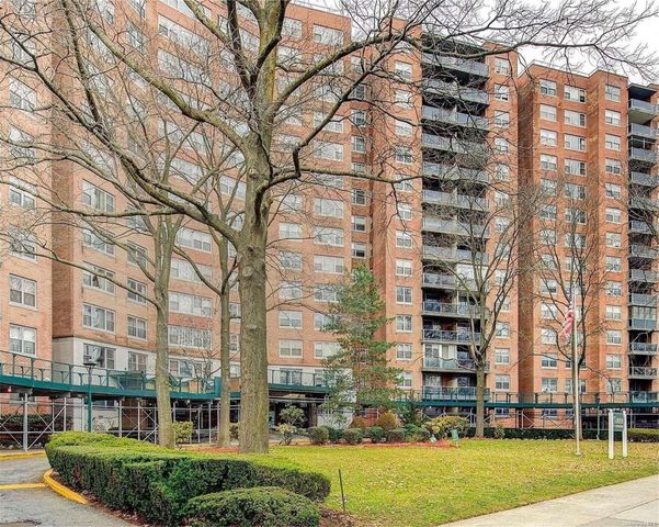 $269,999 | 61-20 Grand Central Parkway, Unit A1104 | Forest Hills