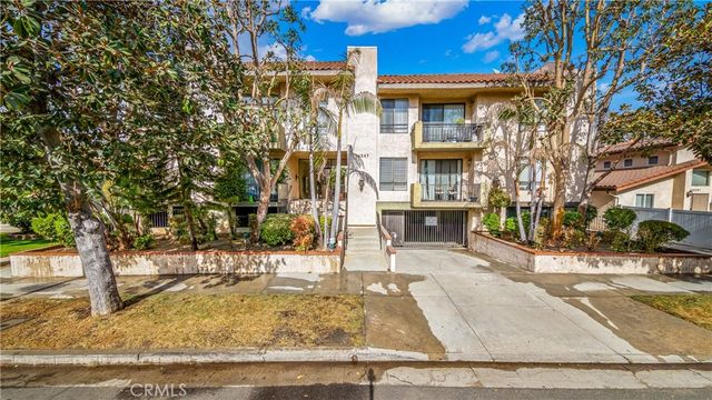 $650,000 | 14247 Riverside Drive, Unit 203 | Sherman Oaks