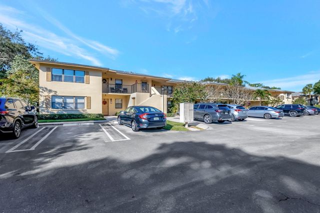 $335,000 | 2916 Southwest 22nd Circle, Unit 202B | Delray Beach