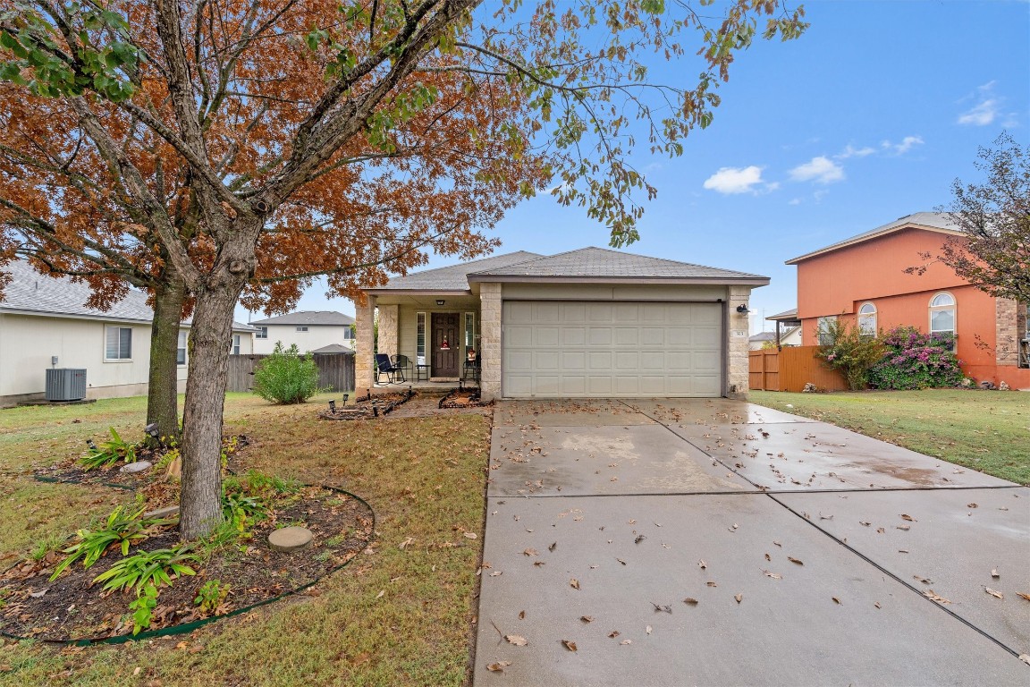 street view, large Tree, front porch