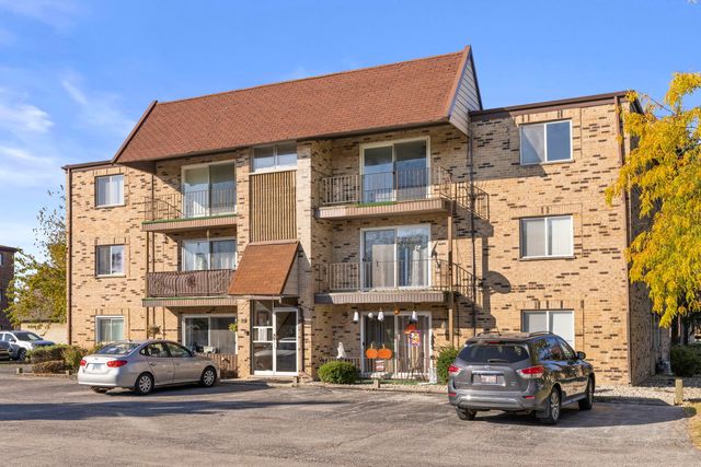 $179,990 | 7109 Laverne Lane, Unit 3B | Tinley Park