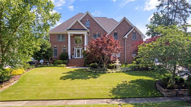 $925,000 | 764 Meadowood Drive | Somerton