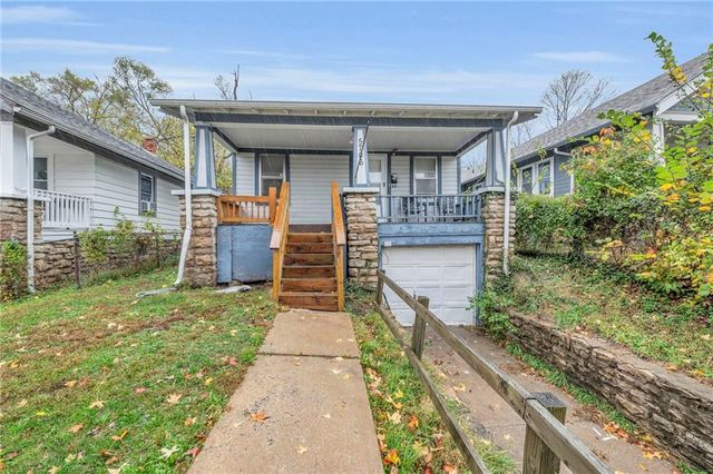 $1,025 | 5706 Wabash Avenue | Blue Hills