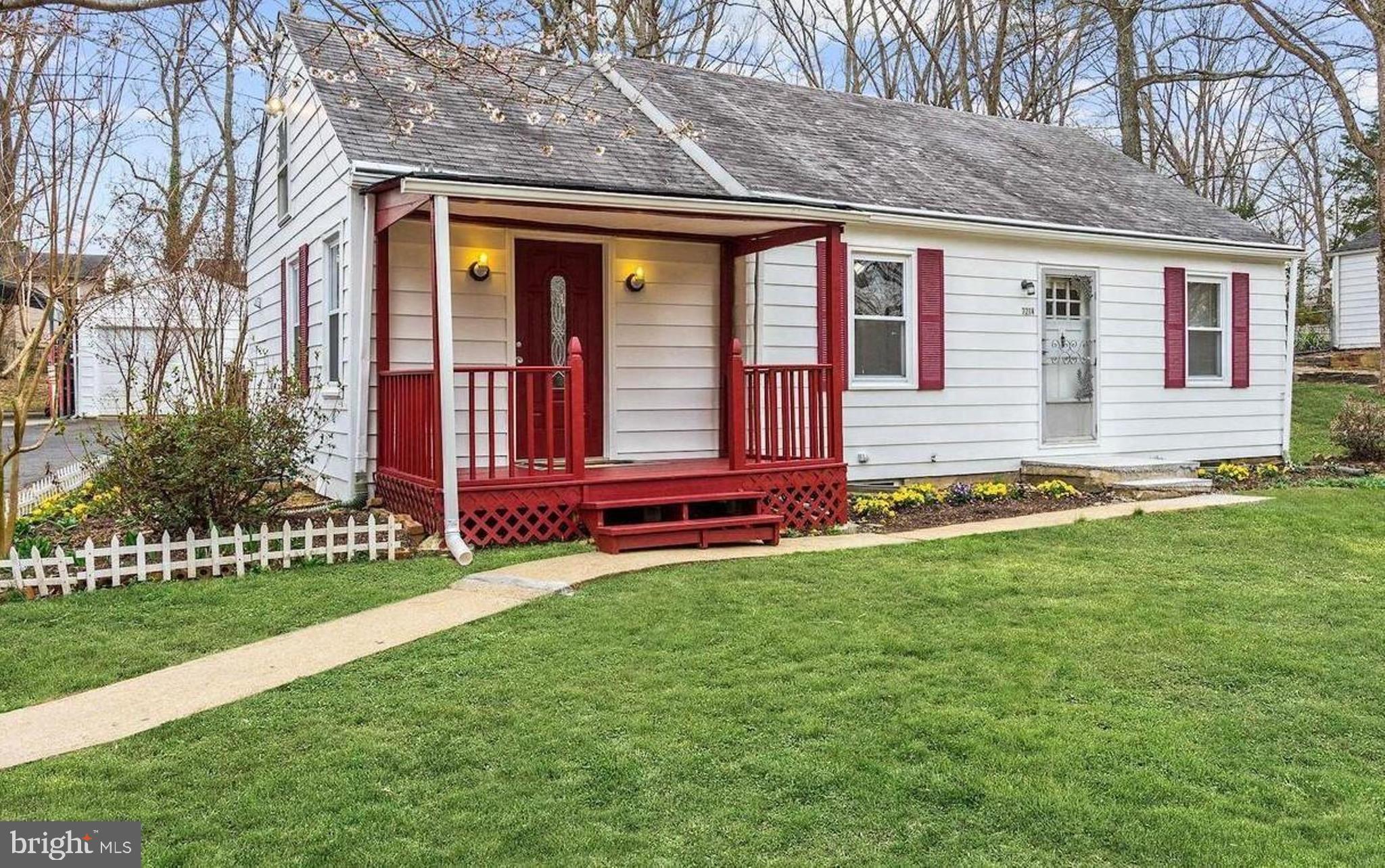 a front view of house with yard