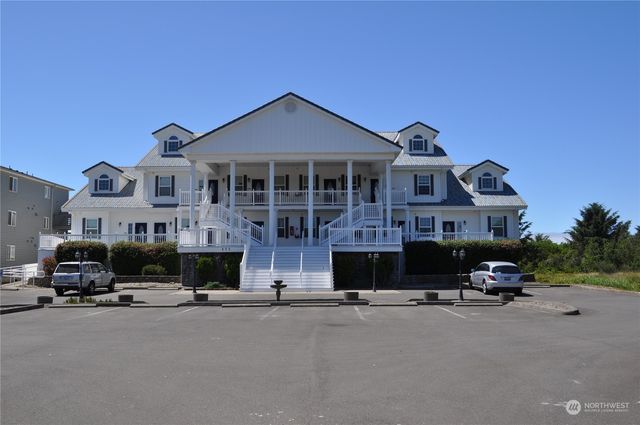 $219,000 | 855 Ocean Shores Boulevard Northwest, Unit 105 | Ocean Shores