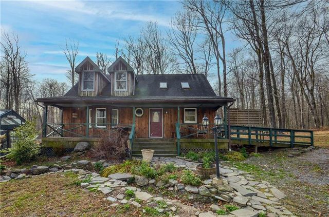 $225,000 | 1189 Fox Trail | Coolbaugh Township - Monroe County