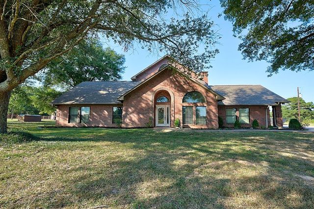 $799,000 | 2517 Cr 2110 Hooks Tx 75561