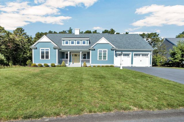 $1,600,000 | 7 Nicklaus Way | Mashpee