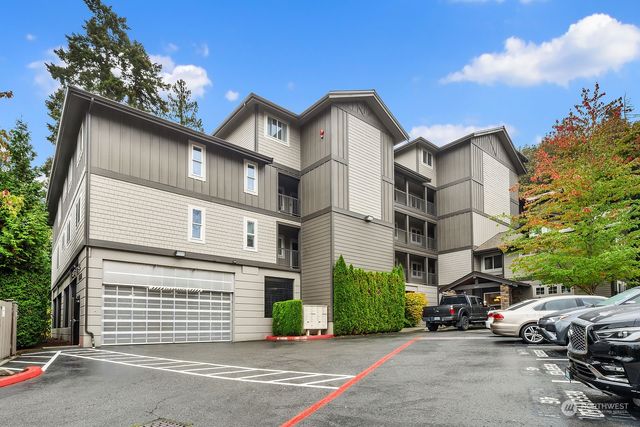 $775,000 | 18609 Southeast Newport Way, Unit 408 | Greenwood Point