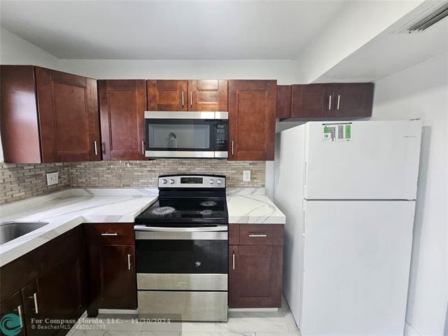 $196,990 | 2456 Northwest 52nd Avenue, Unit 2456 | Lauderhill