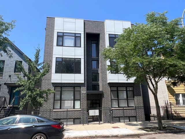 $2,400,000 | 1338 West Cullerton Street | Pilsen