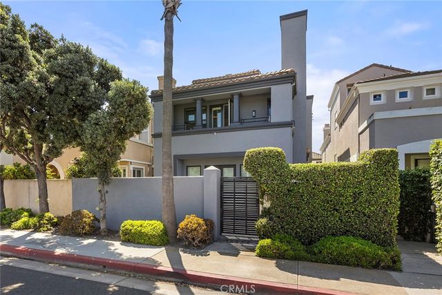 $8,100 | 406 Goldenwest Street | West Huntington Beach