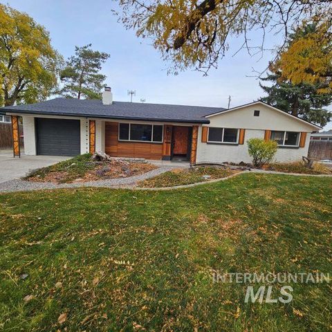 $415,000 | 632 Lynwood Boulevard | Twin Falls