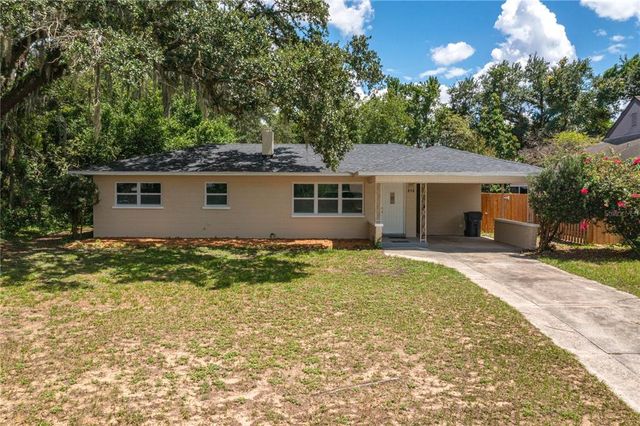 $299,900 | 656 Lorraine Circle | Lake Wales