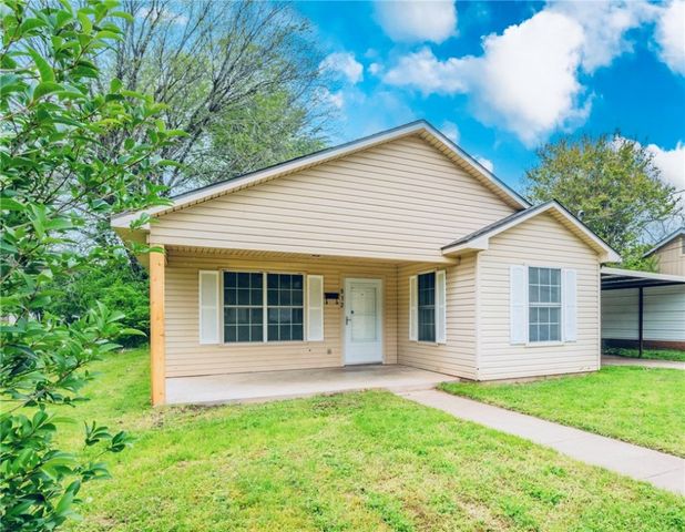 $199,500 | 812 Pecan Avenue | East Riverside