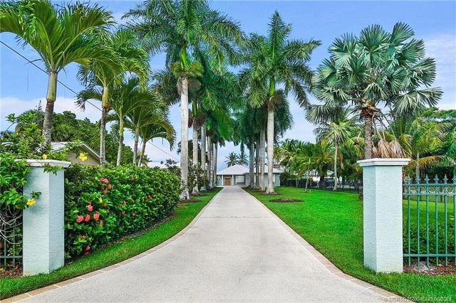 $2,495,000 | 597 Southwest 11th Court | Palm City