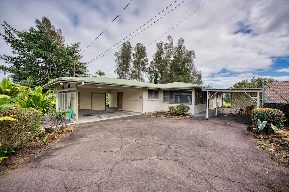 Lovely Hilo home tucked away off Kaumana Drive.