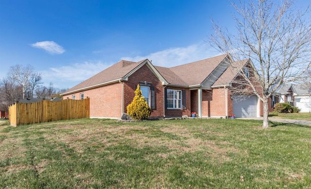 $299,900 | 10244 Anchor Way | Center Township - Vanderburgh County