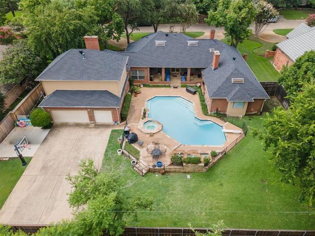 $1,800,000 | 4721 Bobbitt Drive | Royal Northaven