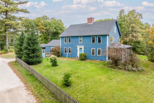 $575,000 | 7 Shadow Hill Road | Sutton NH