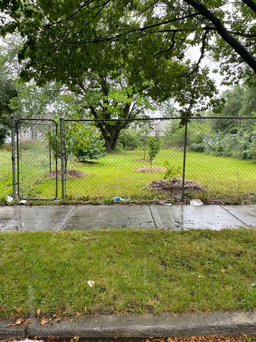 $28,500 | 2825 West Monroe Street | East Garfield Park