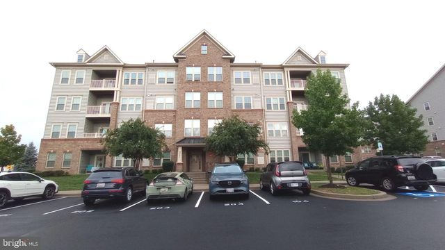 $330,000 | 6521 Walcott Lane, Unit 203 | Ballenger Creek