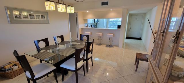 $2,000 | 3993 Cypress Reach Court, Unit 406 | Palm Aire