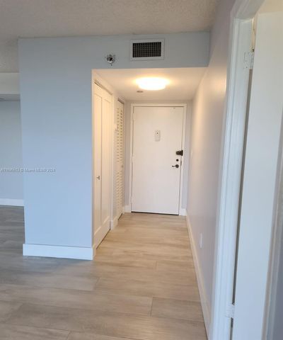 $2,500 | 900 St Charles Place, Unit 617 | Pembroke Lakes