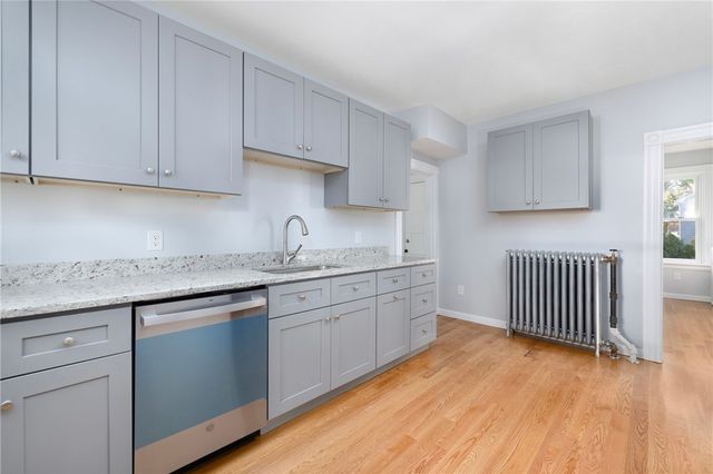 $3,250 | 41 East Bowery Street, Unit ONE | Memorial Boulevard