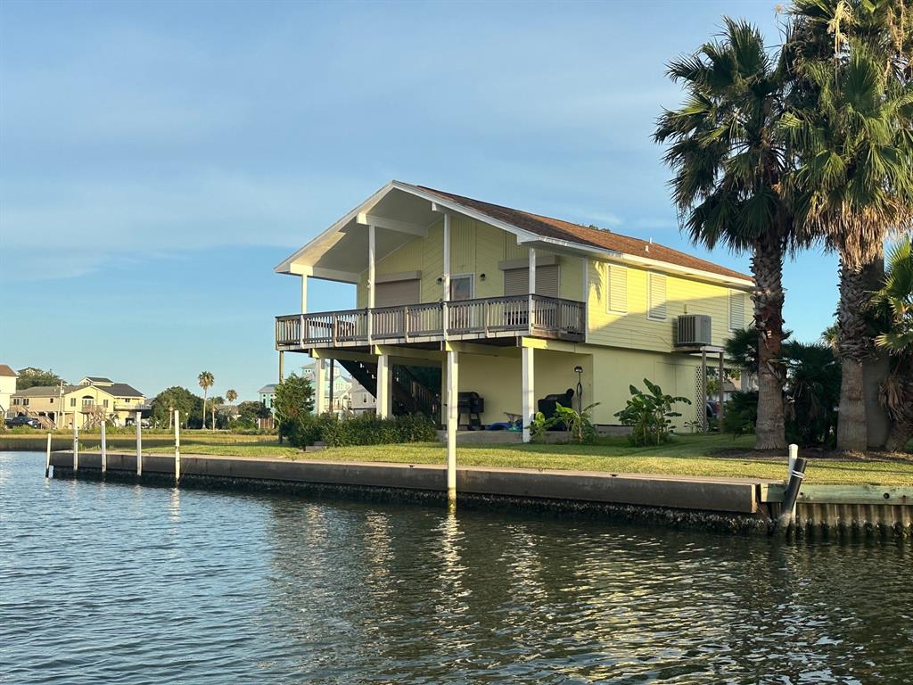 a view of a house with a lake