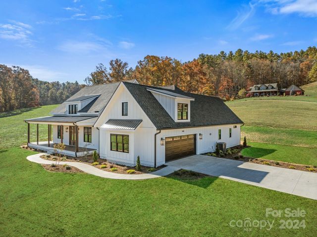 $1,094,000 | 934 California Creek Road