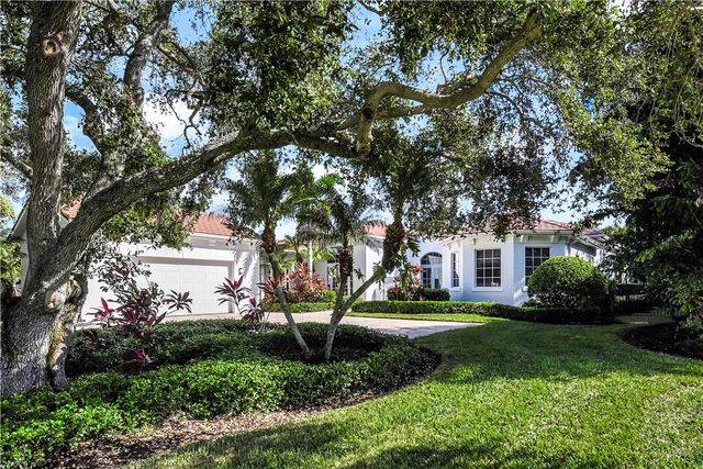 $1,995,000 | 1100 Baywood Drive | River Club at Carlton