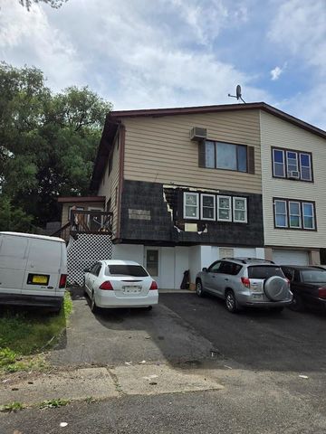 $700,000 | 16 Springbrook Road | Nanuet